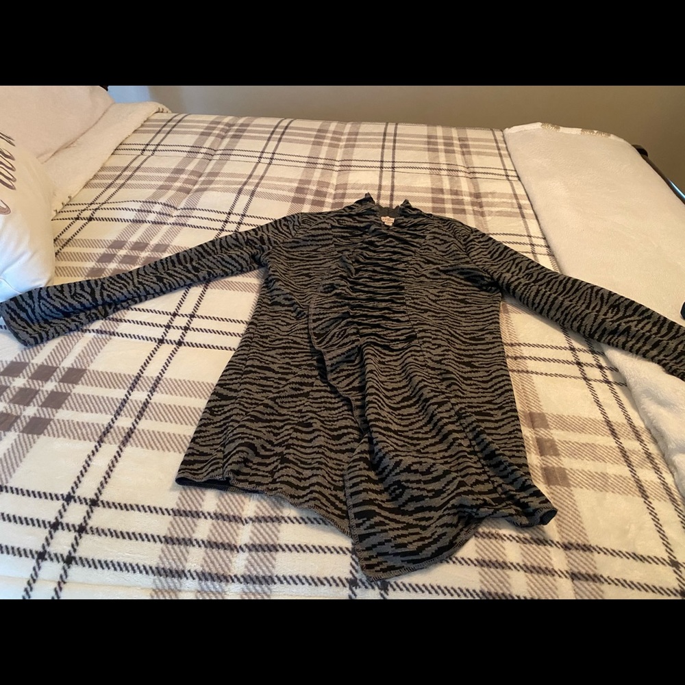Wrap - Picture 3 of 3